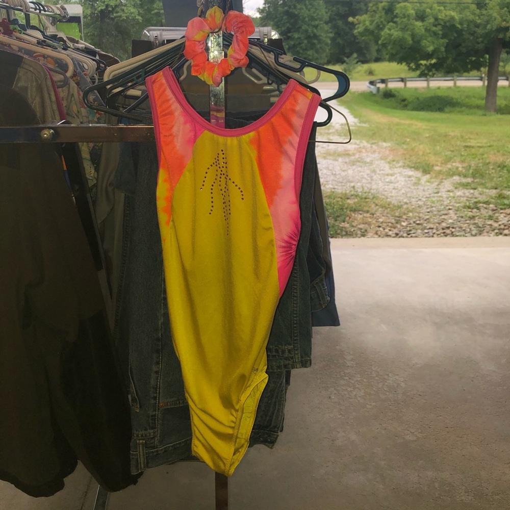 Gymnastics leotard